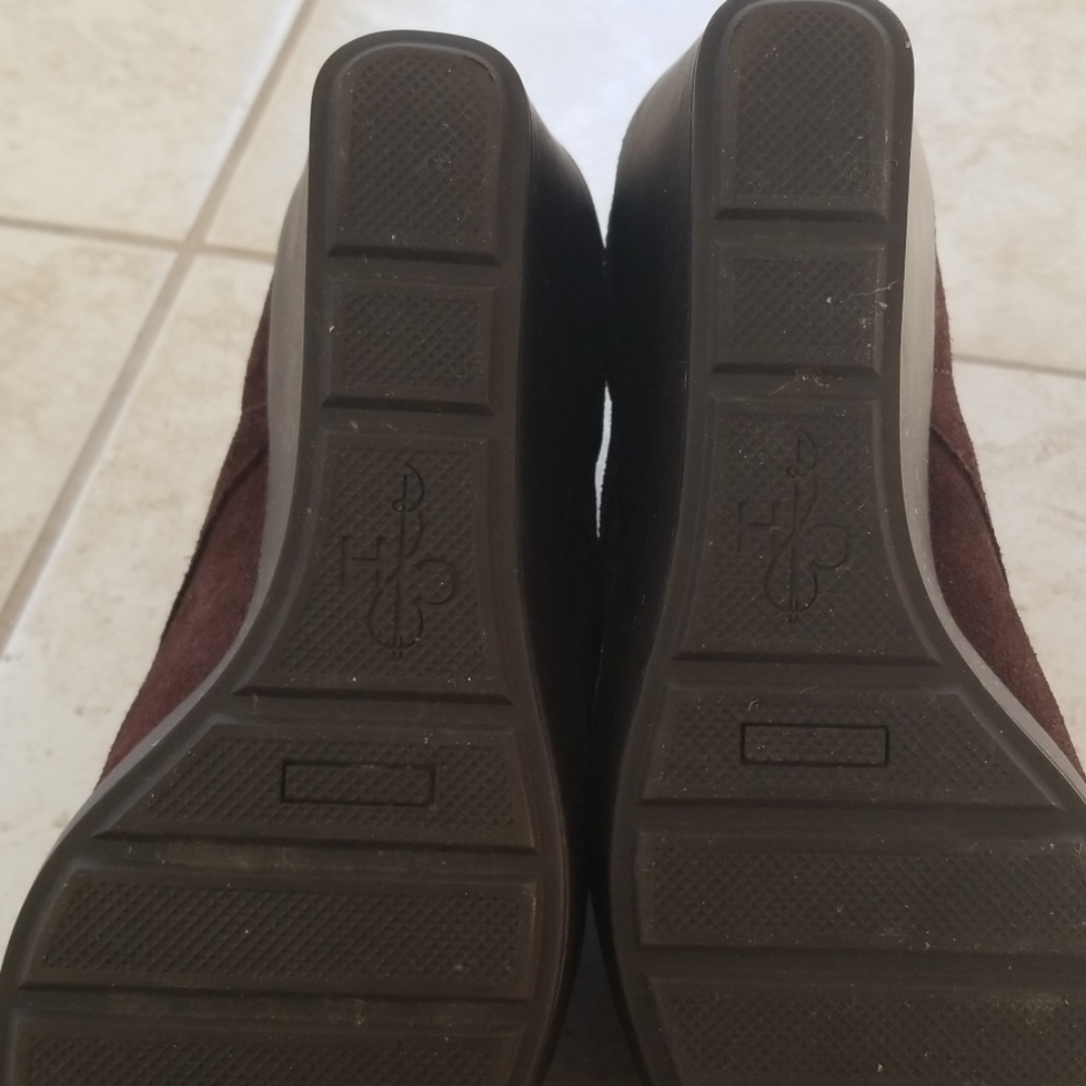 Booties - Picture 4 of 6